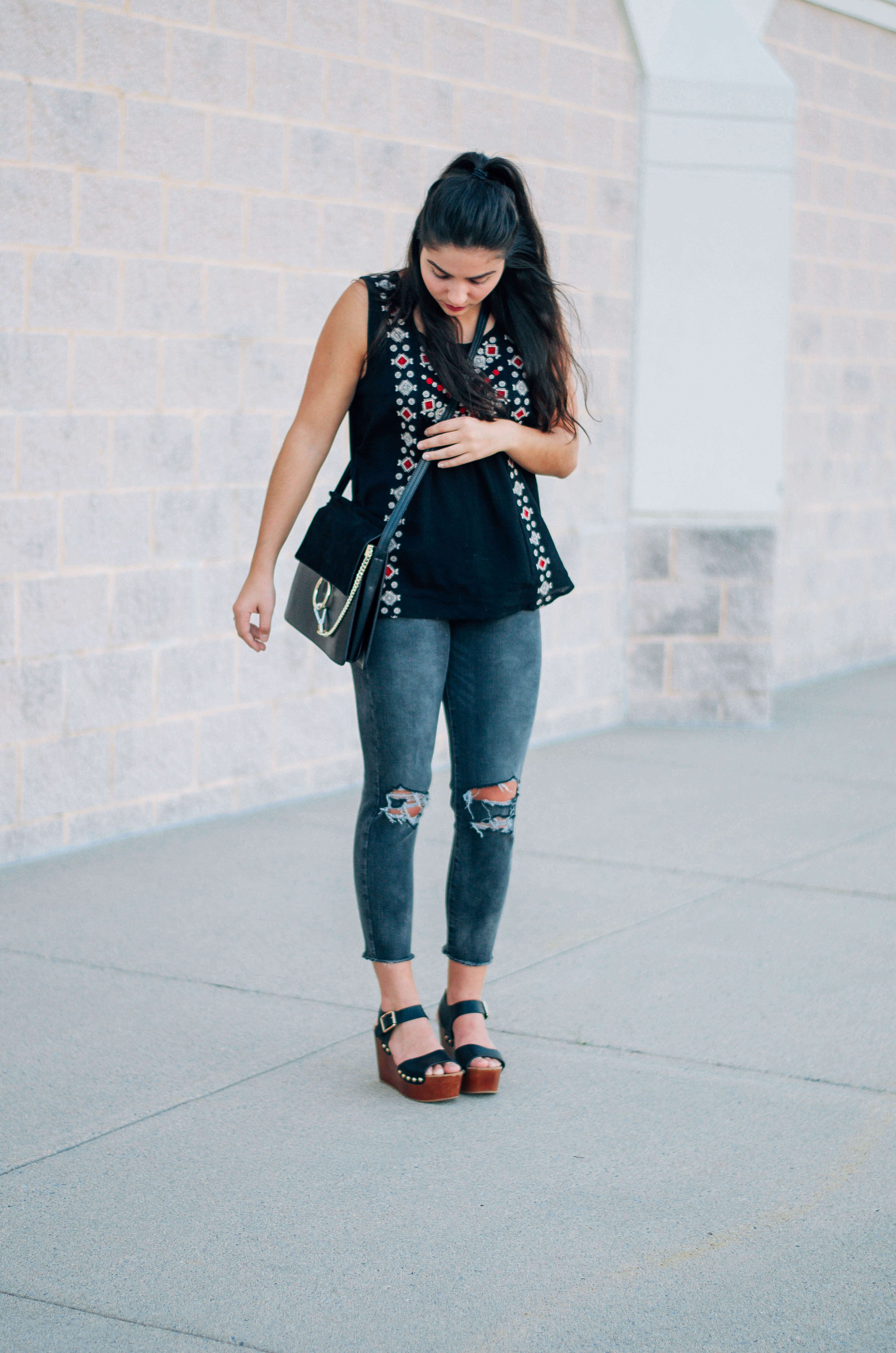 ripped-jeans-platforms-3
