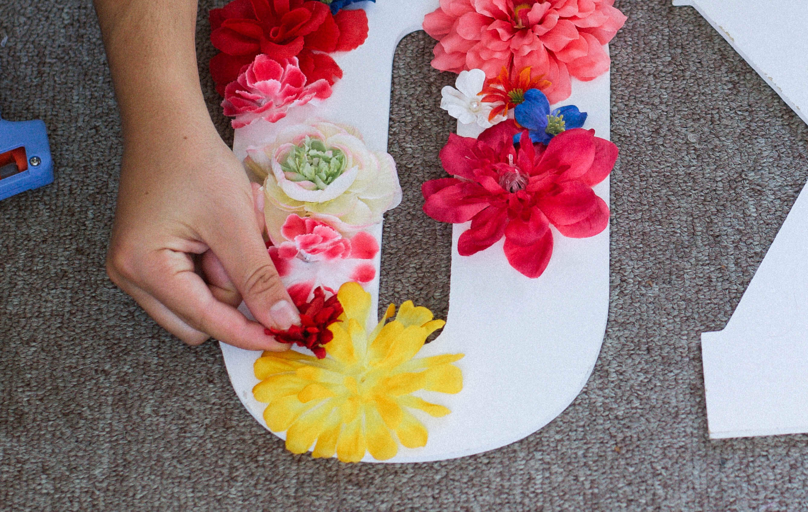 flower-letter-diy-7