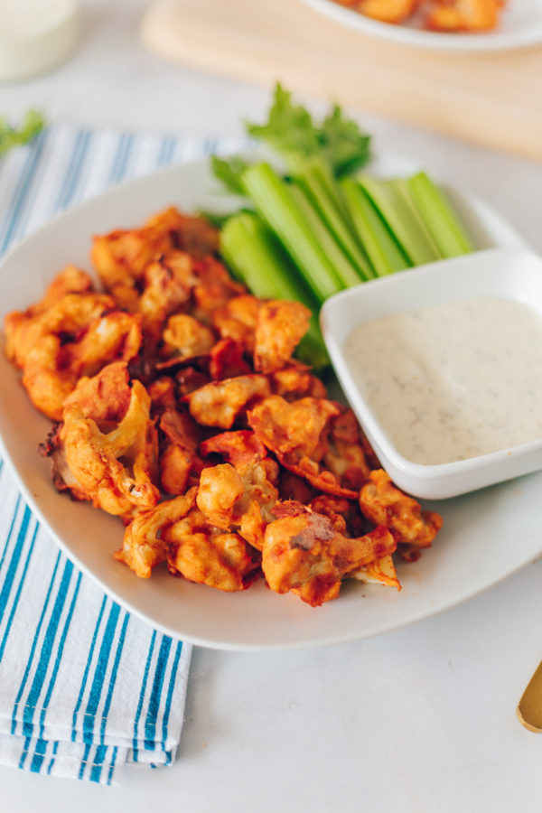 vegan-buffalo-cauliflower-wings-9