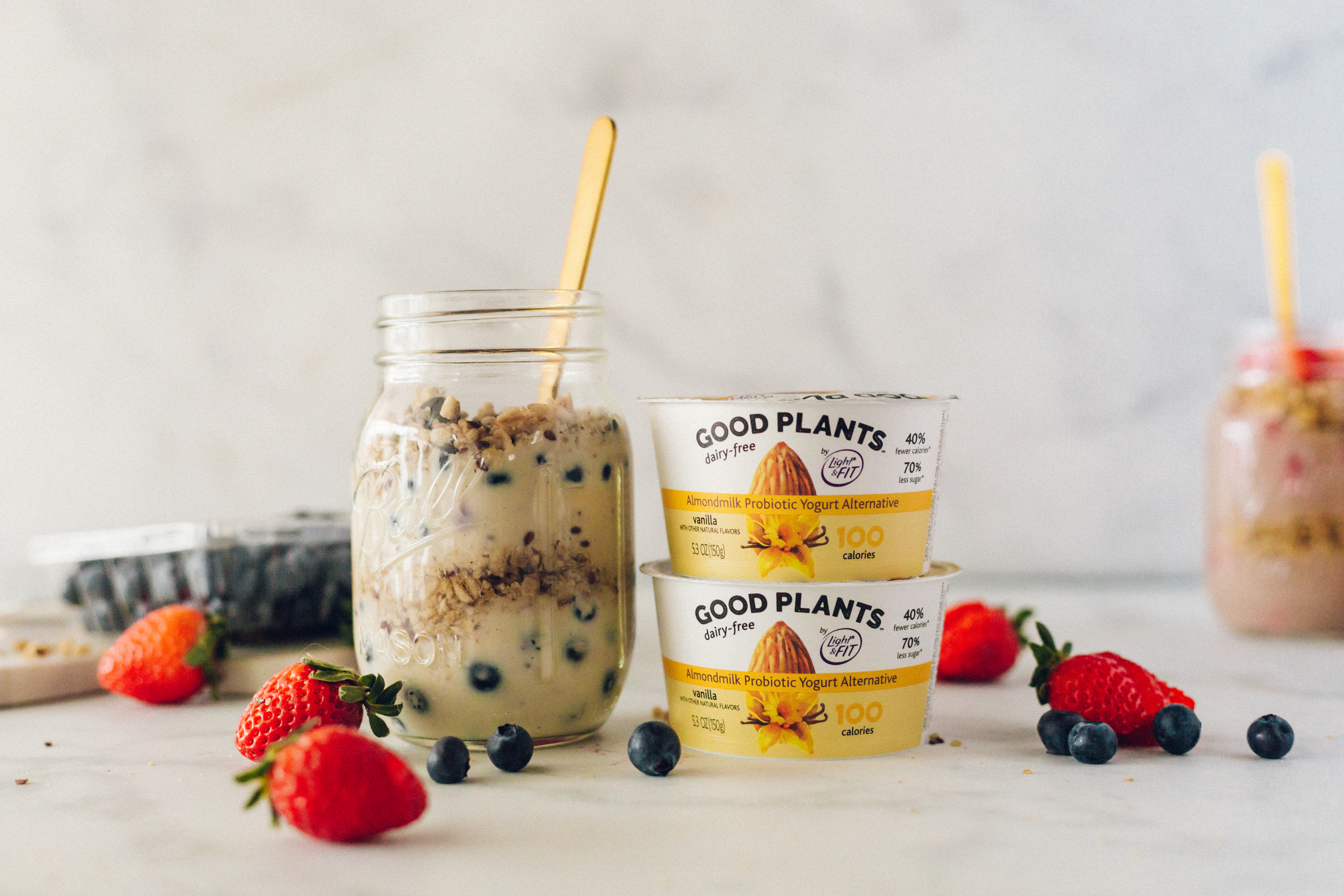 easy vegan breakfast parfait