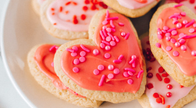 vegan valentines day sugar cookies