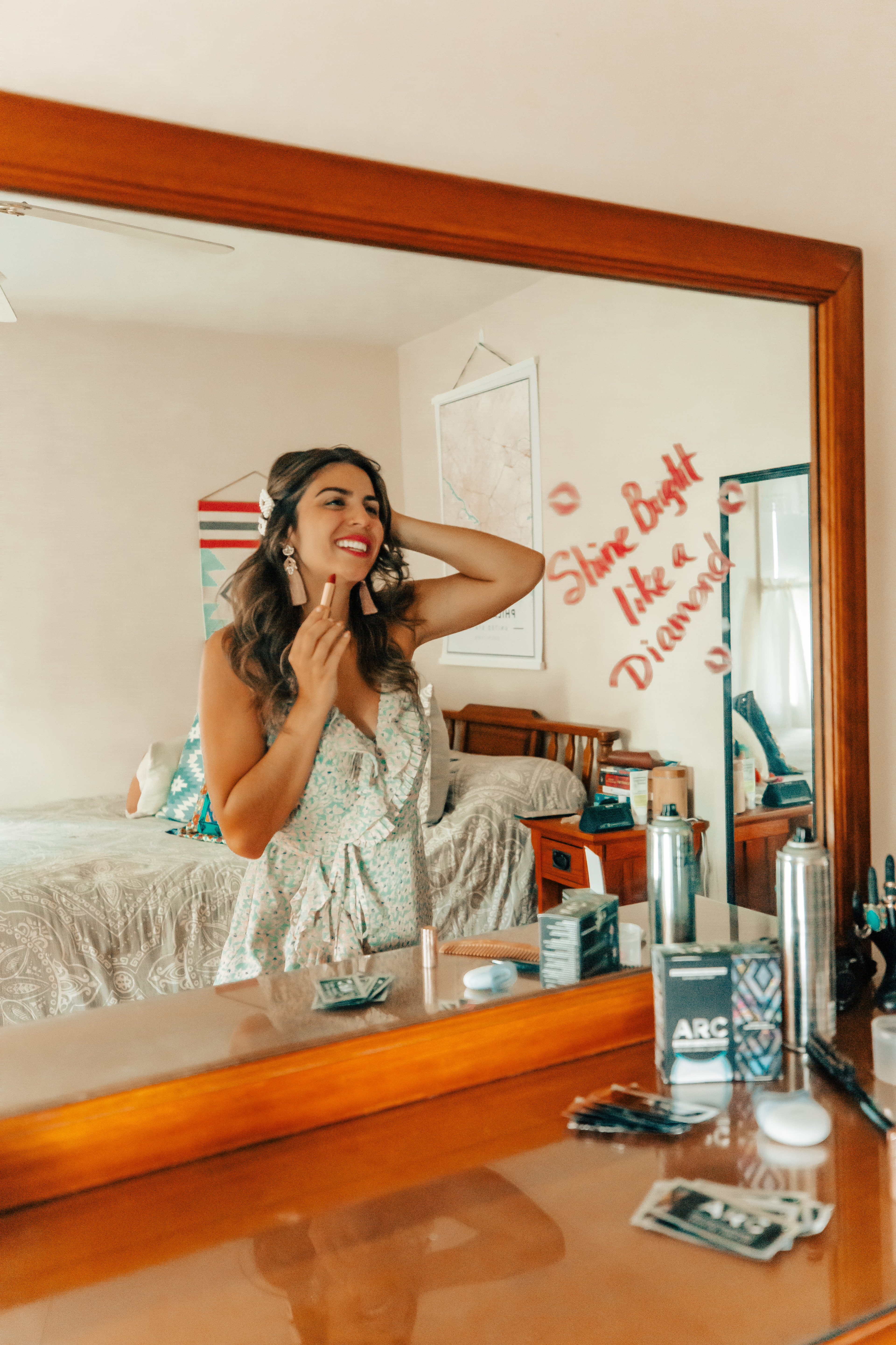 5 Ways To Whiten your Teeth (Inexpensive & Easy!)